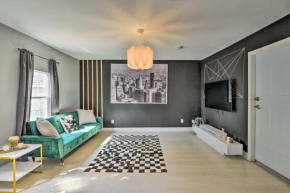 Chic Arlington Home Less Than 2 Mi to Cowboys Stadium